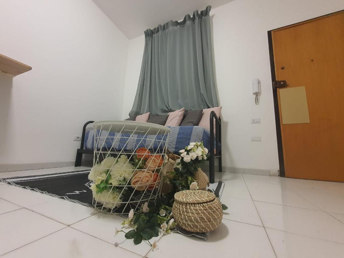 Chafbius Downtown Deluxe Villa Cagliari Bagian luar foto