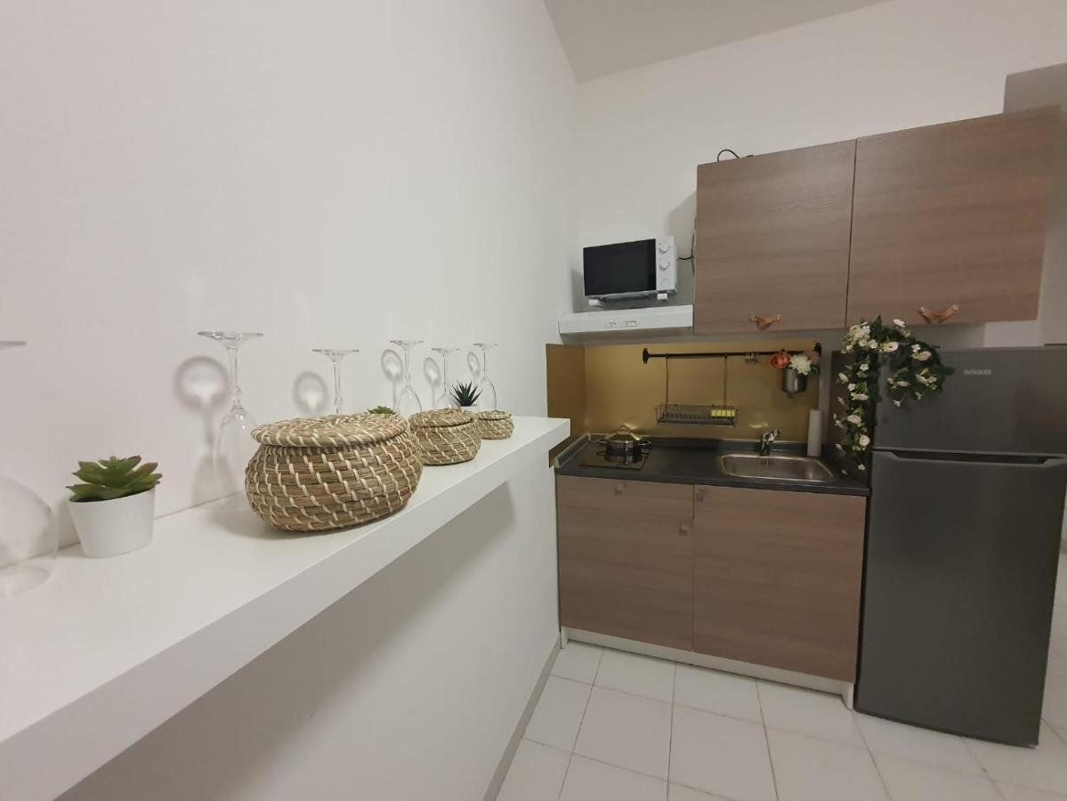 Chafbius Downtown Deluxe Villa Cagliari Bagian luar foto